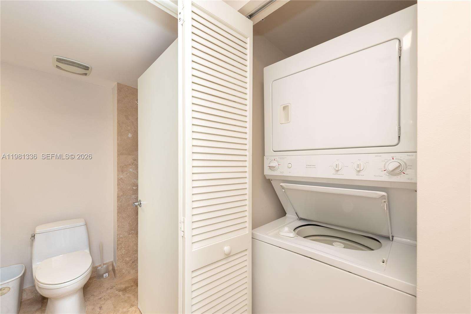 Brickell On The River at 41 5 St, Miami, FL 33131 - For Rent photo 11