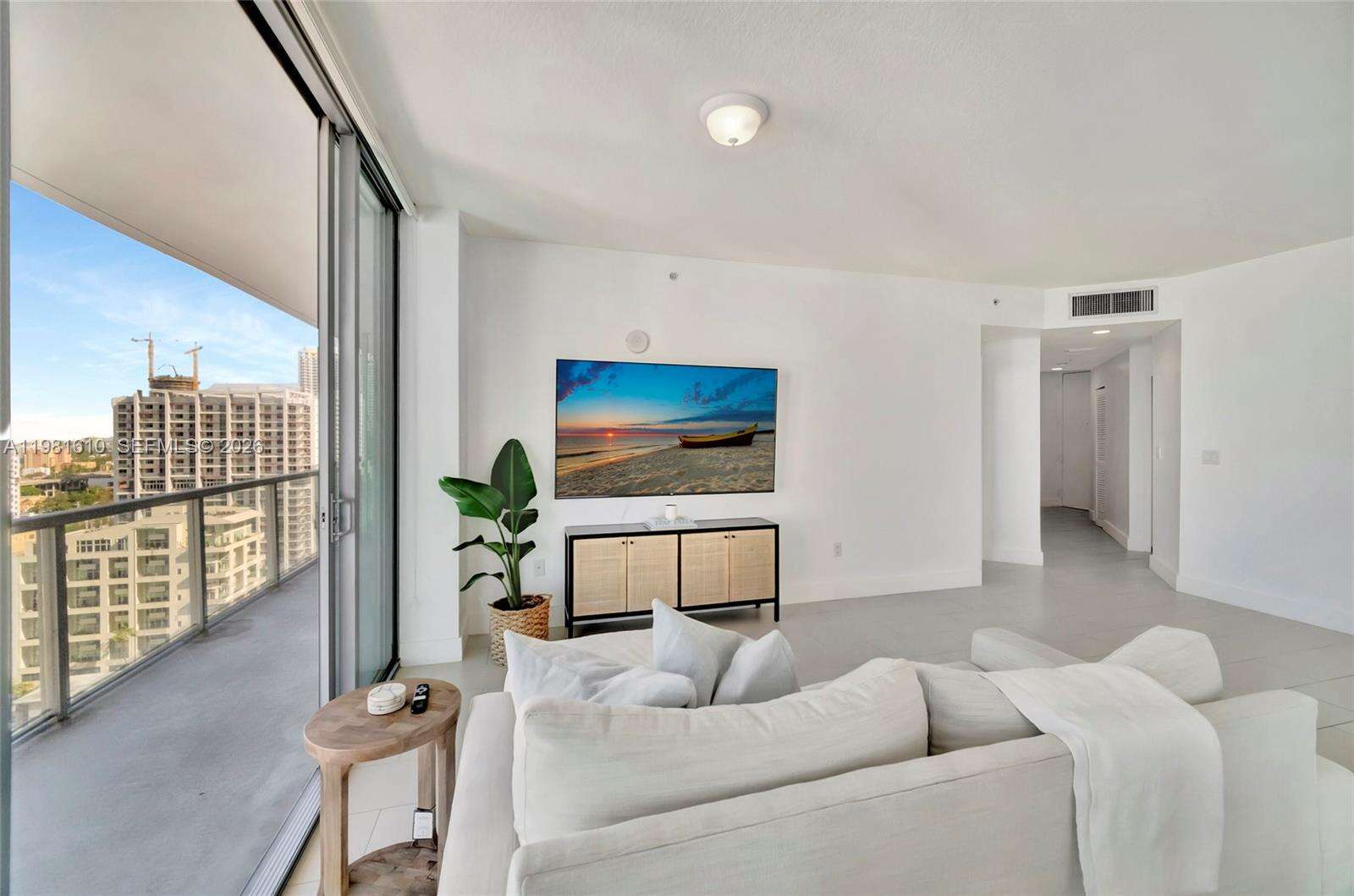 Axis On Brickell at 79 12 St, Miami, FL 33130 - For Rent photo 8