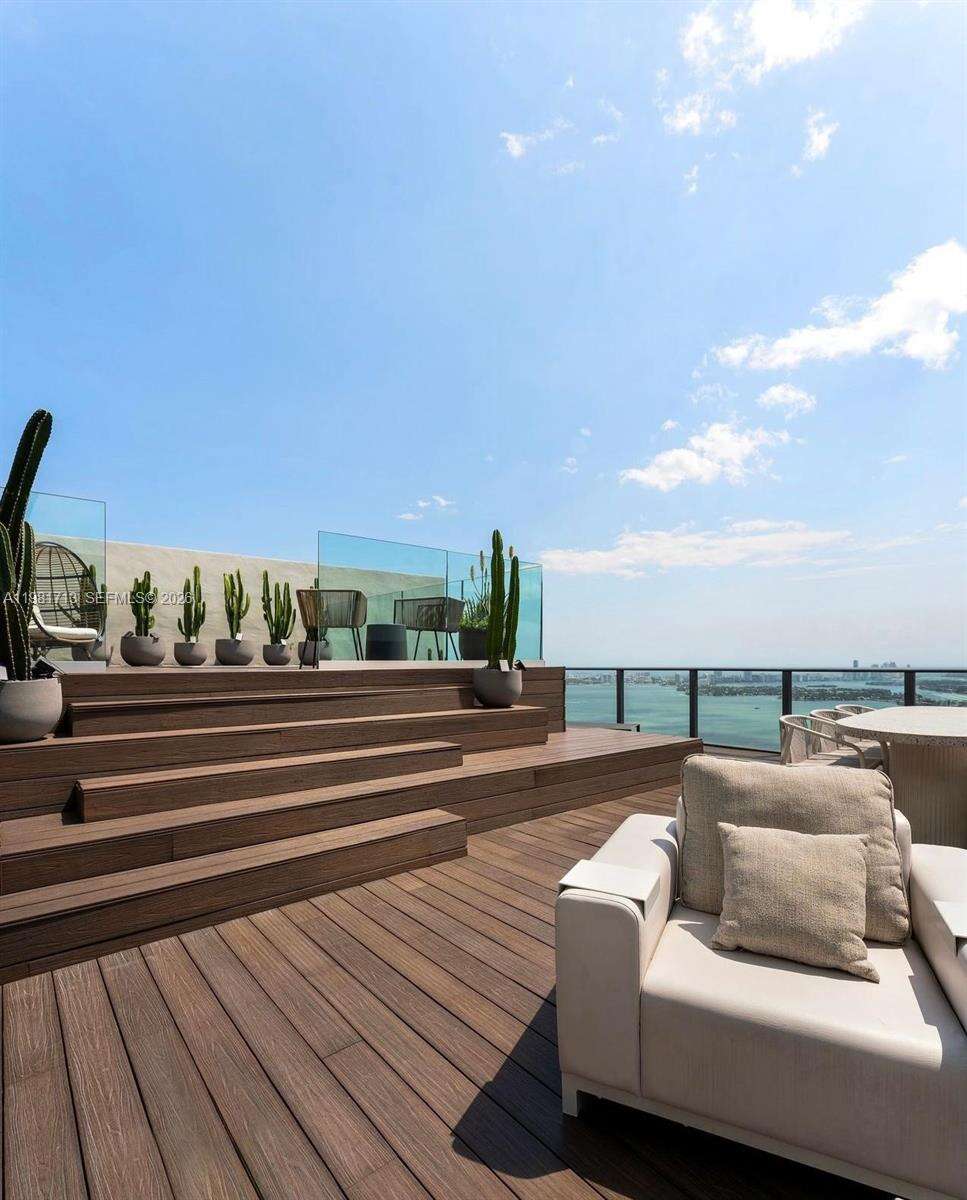 Paraiso Bay at 650 32 St, Miami, FL 33137 - For Rent photo 14