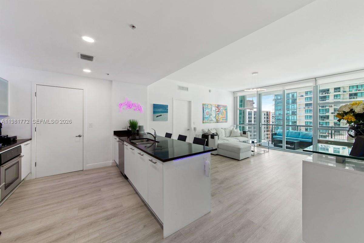 Four Midtown at 3301 1 Ave, Miami, FL 33137 - For Rent photo 6