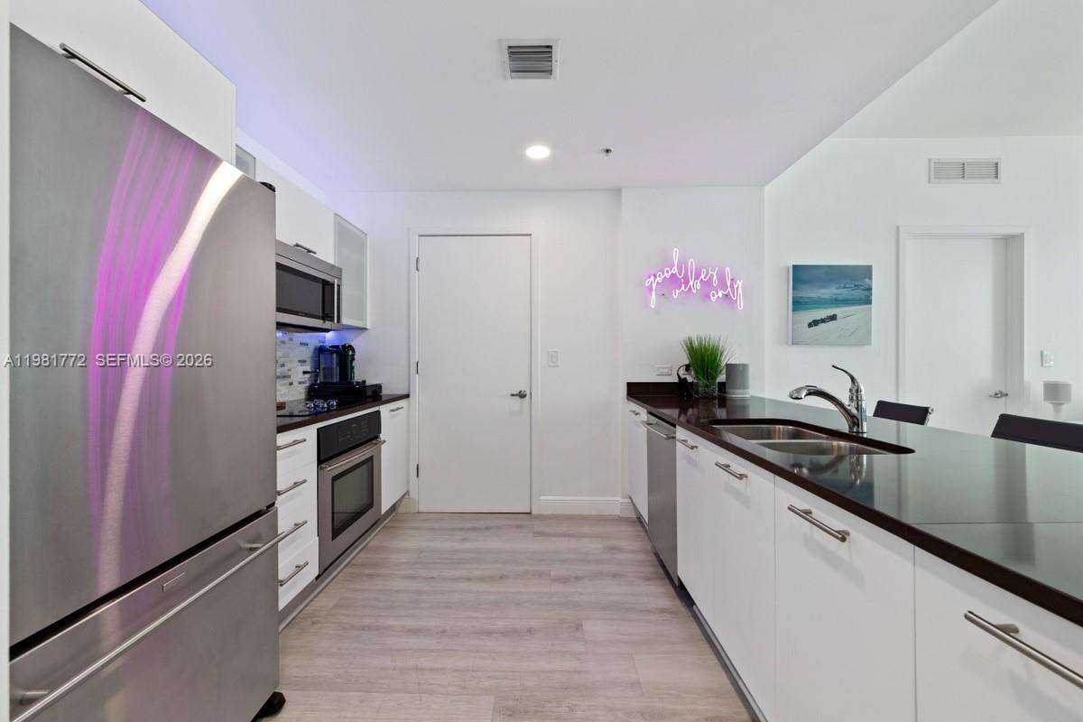 Four Midtown at 3301 1 Ave, Miami, FL 33137 - For Rent photo 10