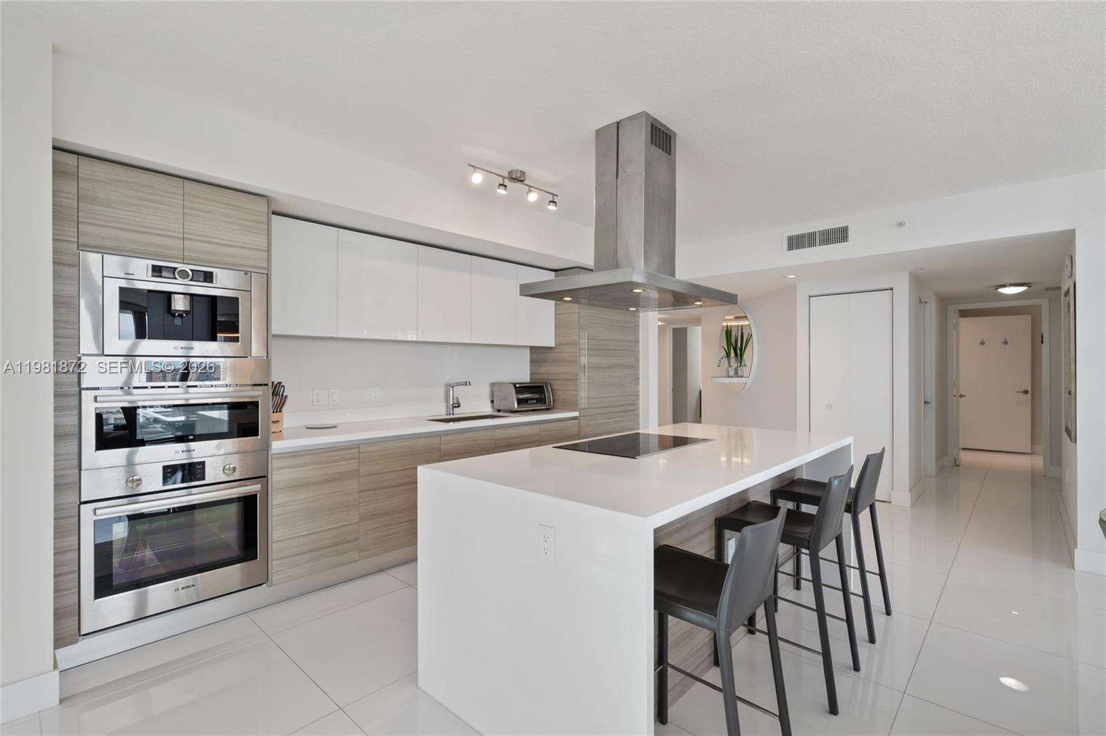 Parque Towers at 300 Sunny Isles Blvd, Sunny Isles Beach, FL 33160 - For Rent photo 4