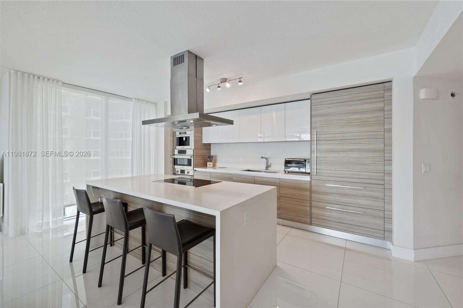 Parque Towers at 300 Sunny Isles Blvd, Sunny Isles Beach, FL 33160 - For Rent photo 5
