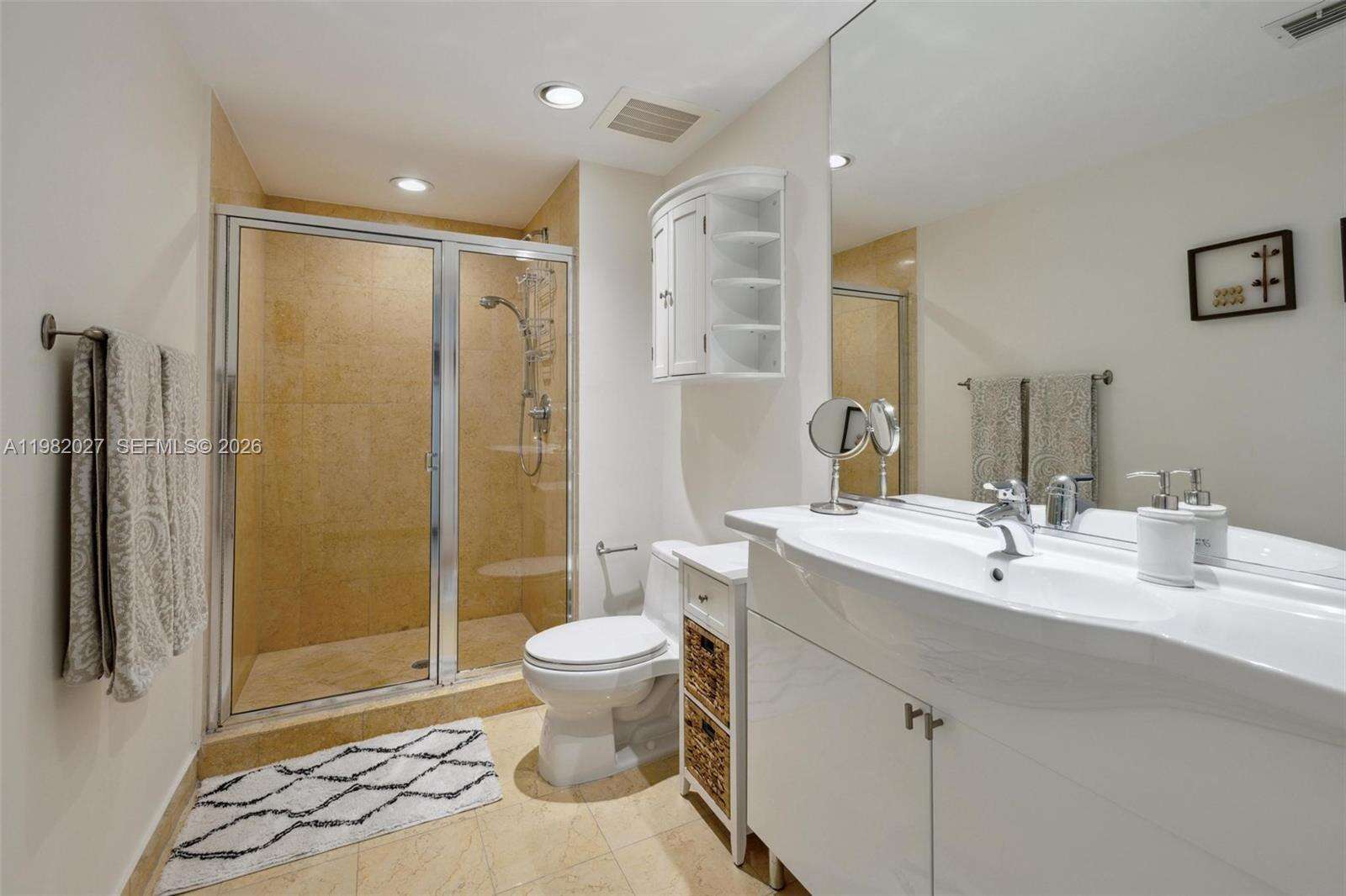 The Beach Club Two at 1830 Ocean Dr, Hallandale Beach, FL 33009 - For Rent photo 13