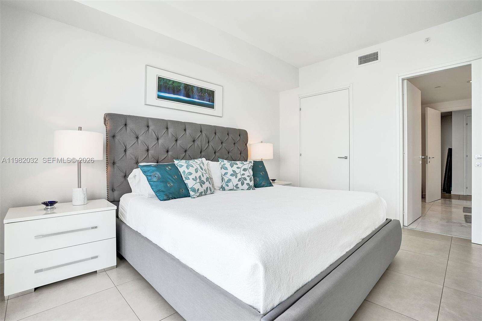 Tiffany House at 401 Birch Rd, Fort Lauderdale, FL 33304 - For Rent photo 16