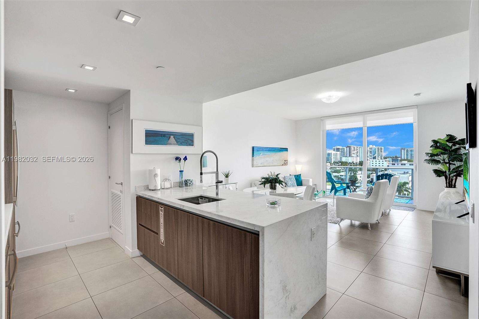 Tiffany House at 401 Birch Rd, Fort Lauderdale, FL 33304 - For Rent photo 26