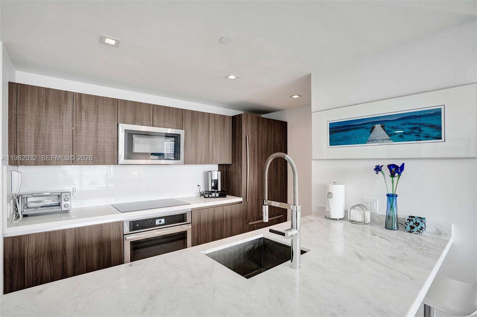 Tiffany House at 401 Birch Rd, Fort Lauderdale, FL 33304 - For Rent photo 28