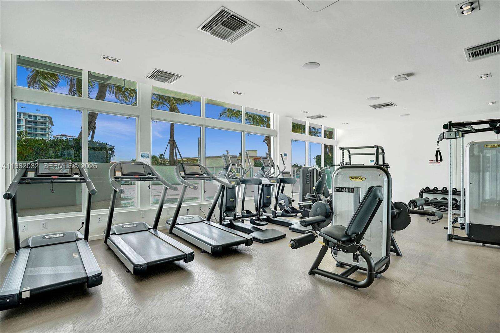 Tiffany House at 401 Birch Rd, Fort Lauderdale, FL 33304 - For Rent photo 42