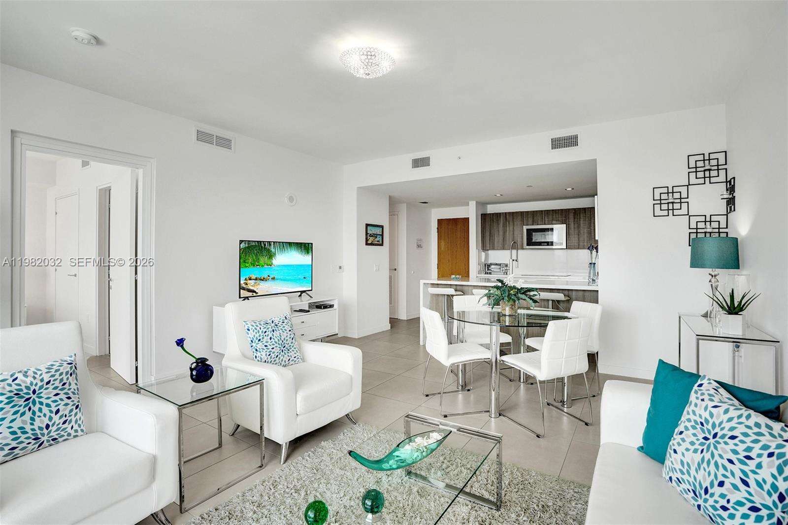 Tiffany House at 401 Birch Rd, Fort Lauderdale, FL 33304 - For Rent photo 6