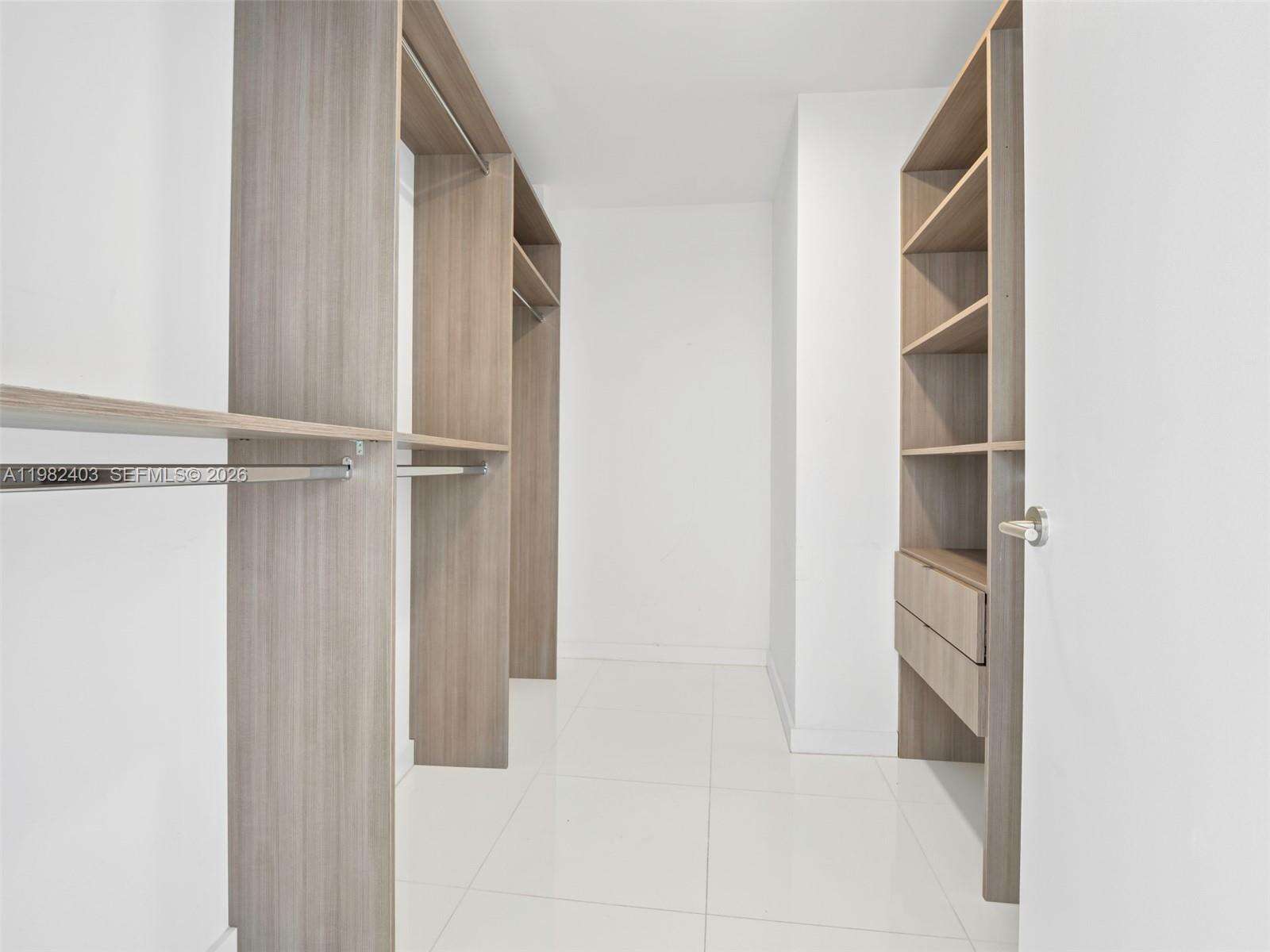 Paramount Miami Worldcenter at 851 1 Ave, Miami, FL 33132 - For Rent photo 14