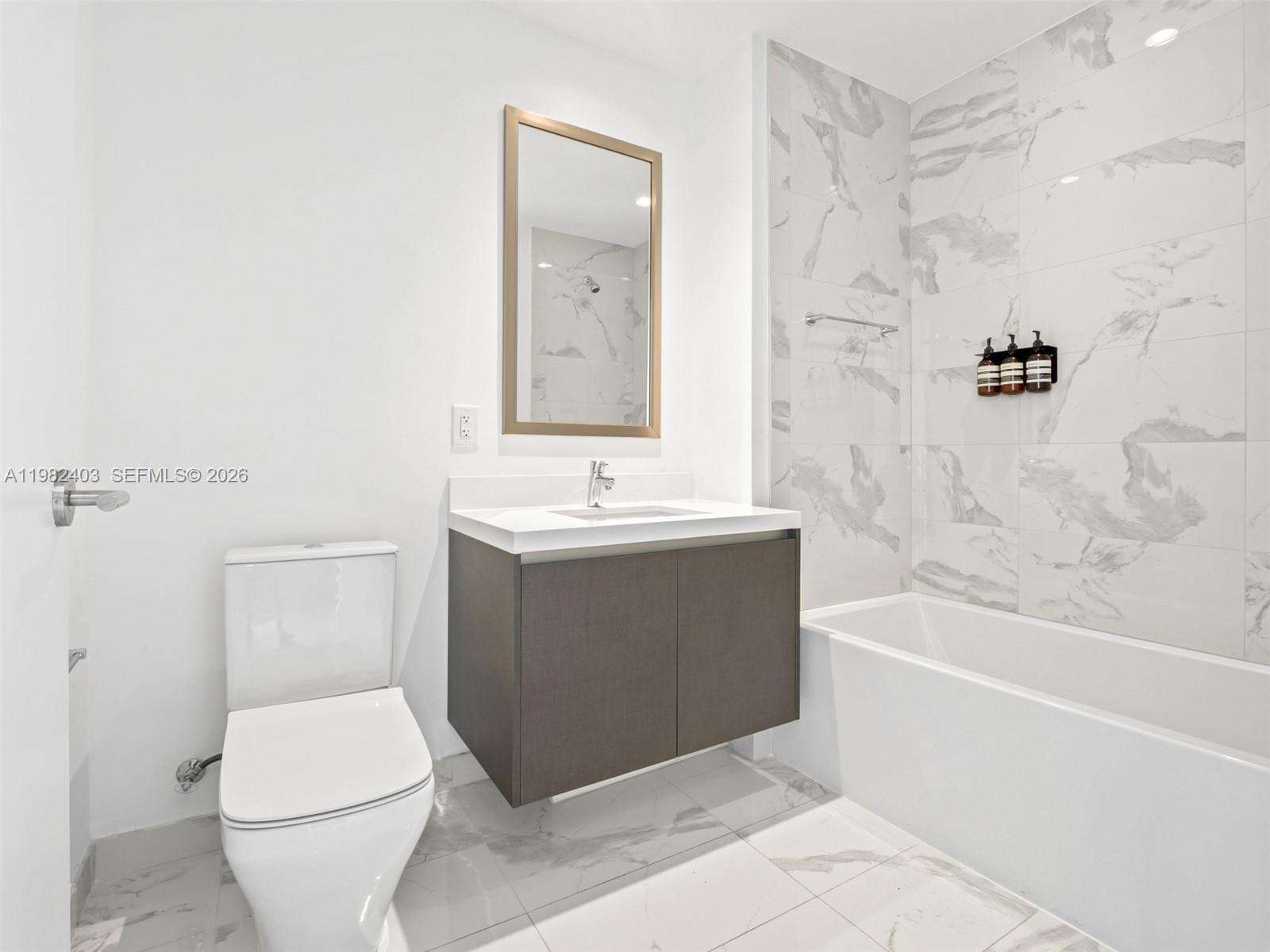 Paramount Miami Worldcenter at 851 1 Ave, Miami, FL 33132 - For Rent photo 22