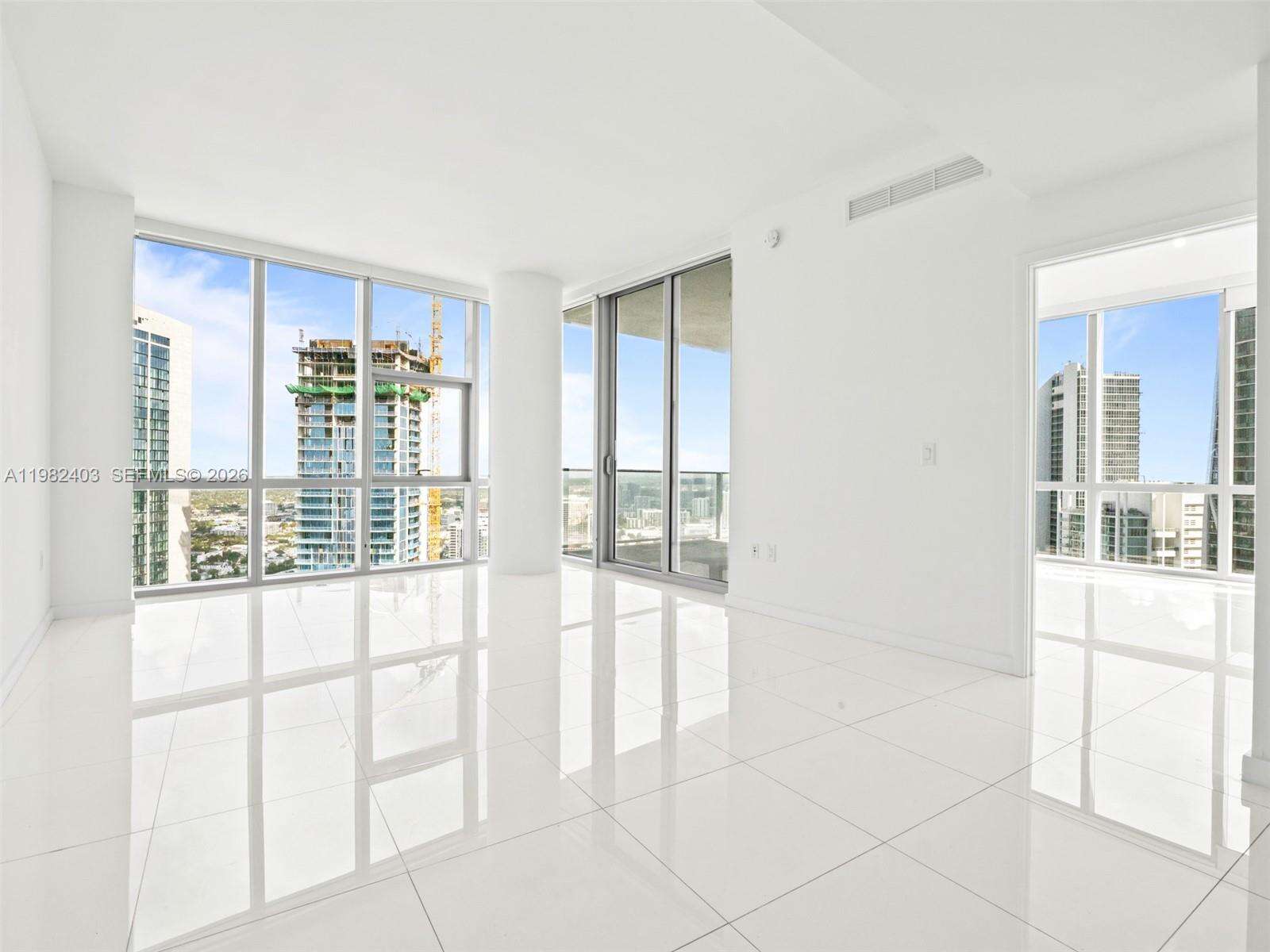 Paramount Miami Worldcenter at 851 1 Ave, Miami, FL 33132 - For Rent photo 8