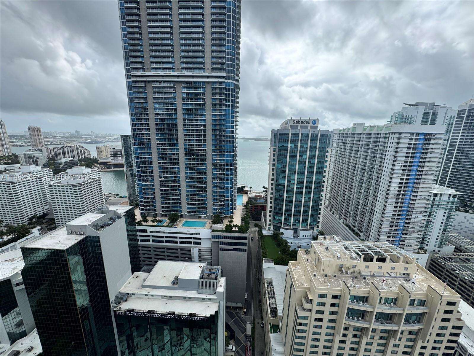 1060 Brickell at 1060 Brickell Ave, Miami, FL 33131 - For Rent photo 15