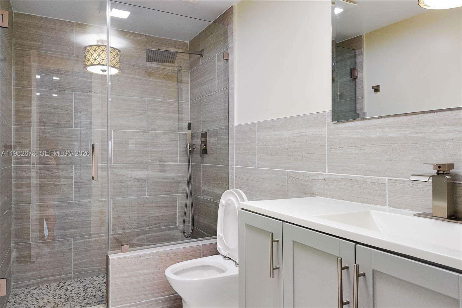 The Hemispheres at 1985 Ocean Dr, Hallandale Beach, FL 33009 - For Rent photo 13