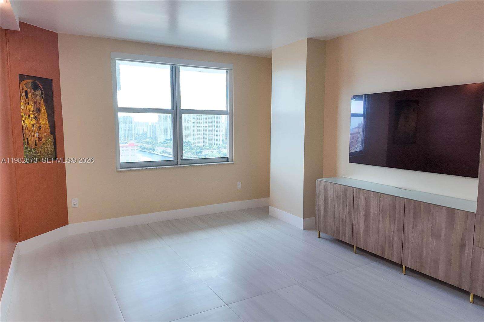 The Hemispheres at 1985 Ocean Dr, Hallandale Beach, FL 33009 - For Rent photo 14
