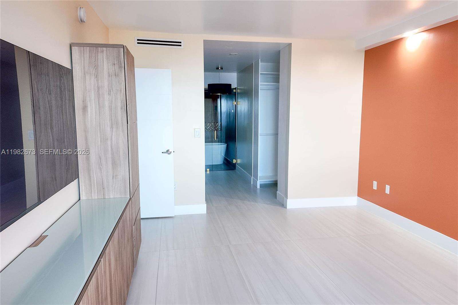The Hemispheres at 1985 Ocean Dr, Hallandale Beach, FL 33009 - For Rent photo 15