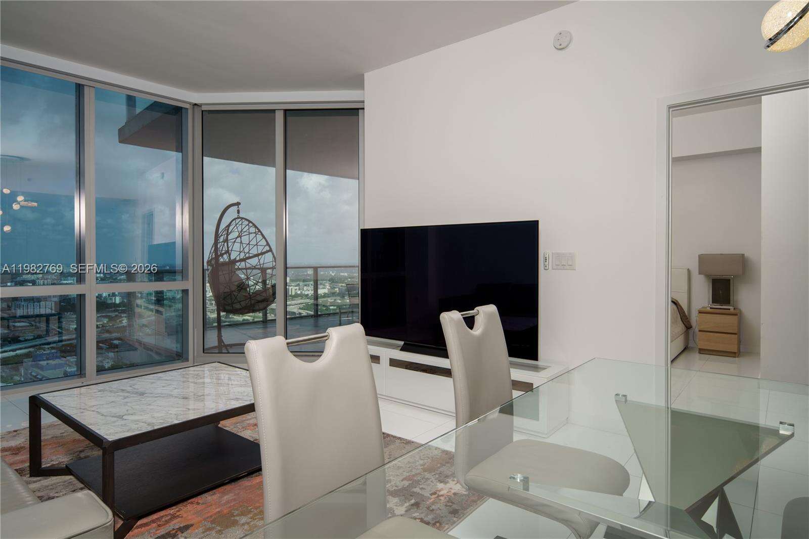 Paramount Miami Worldcenter at 851 1 Ave, Miami, FL 33132 - For Rent photo 23