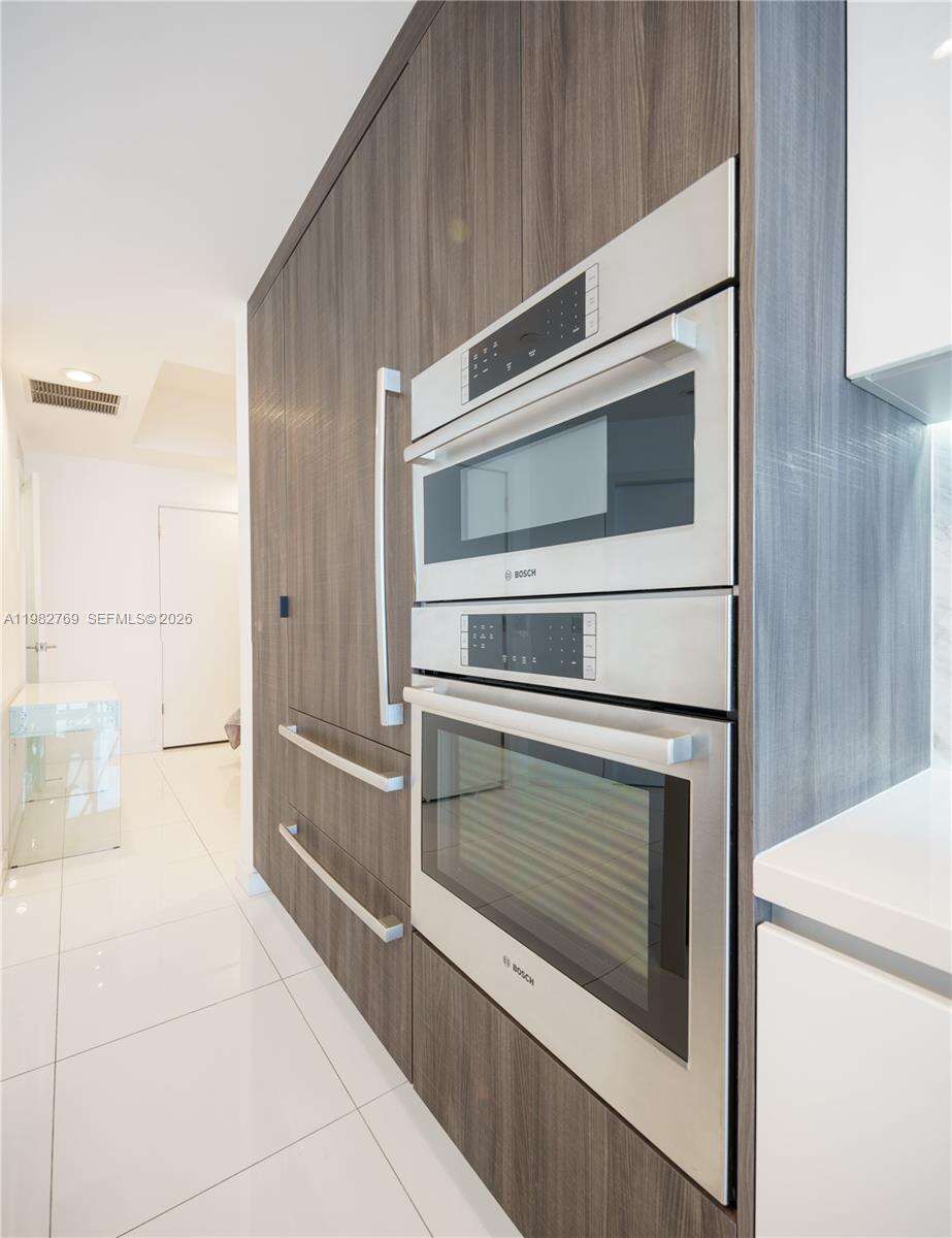 Paramount Miami Worldcenter at 851 1 Ave, Miami, FL 33132 - For Rent photo 38
