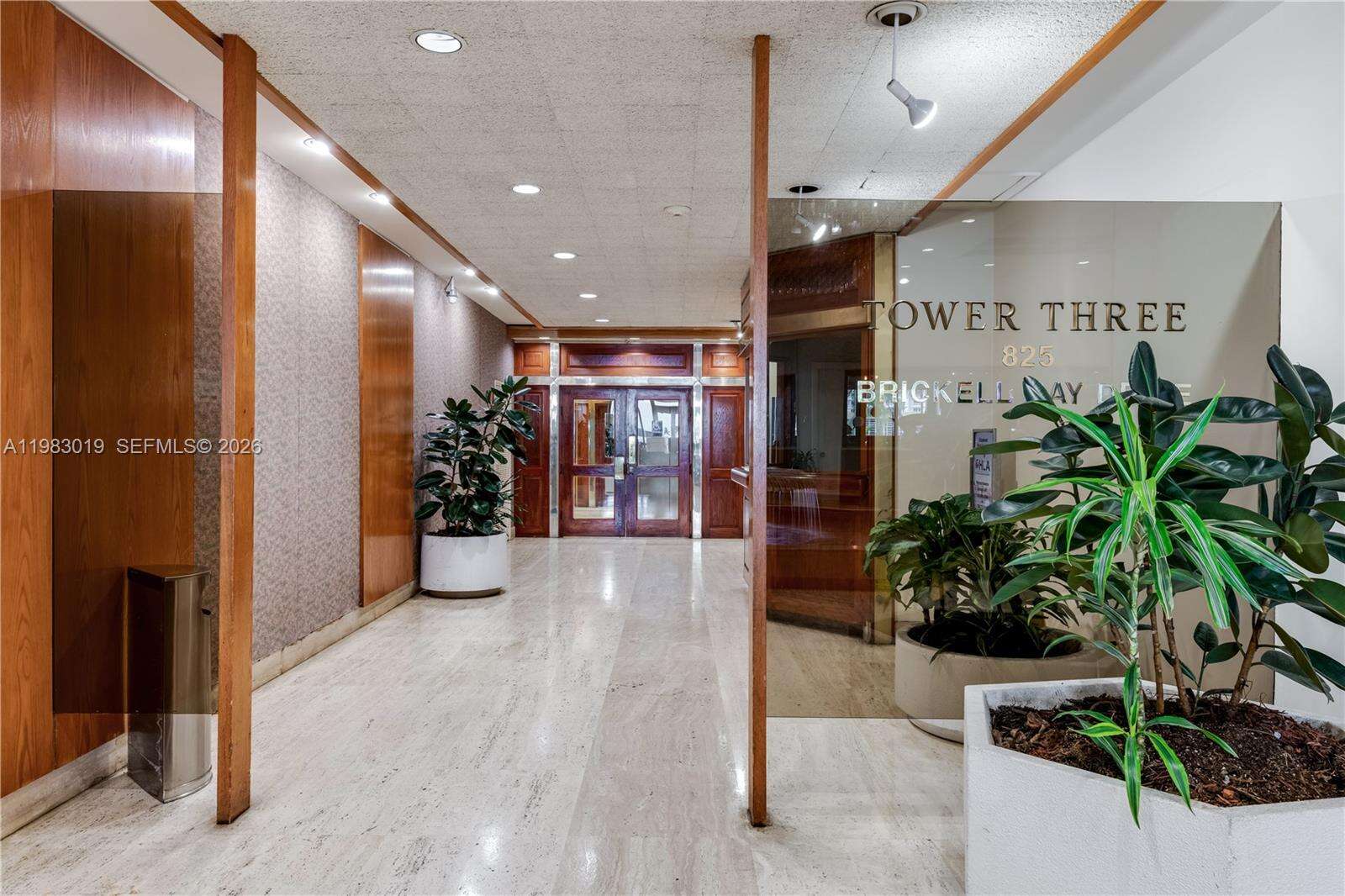 Four Ambassadors at 825 Brickell Bay Dr, Miami, FL 33131 - For Rent photo 21