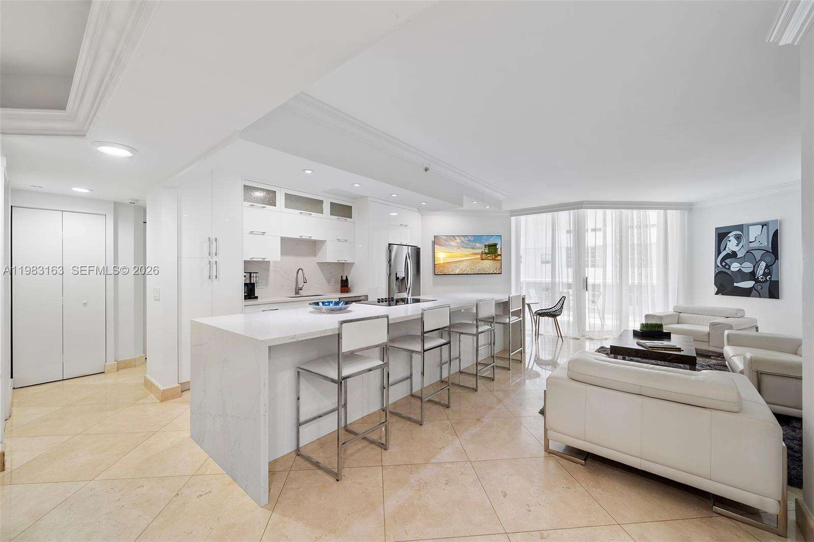 Green Diamond at 4775 Collins Ave, Miami Beach, FL 33140 - For Rent photo 2