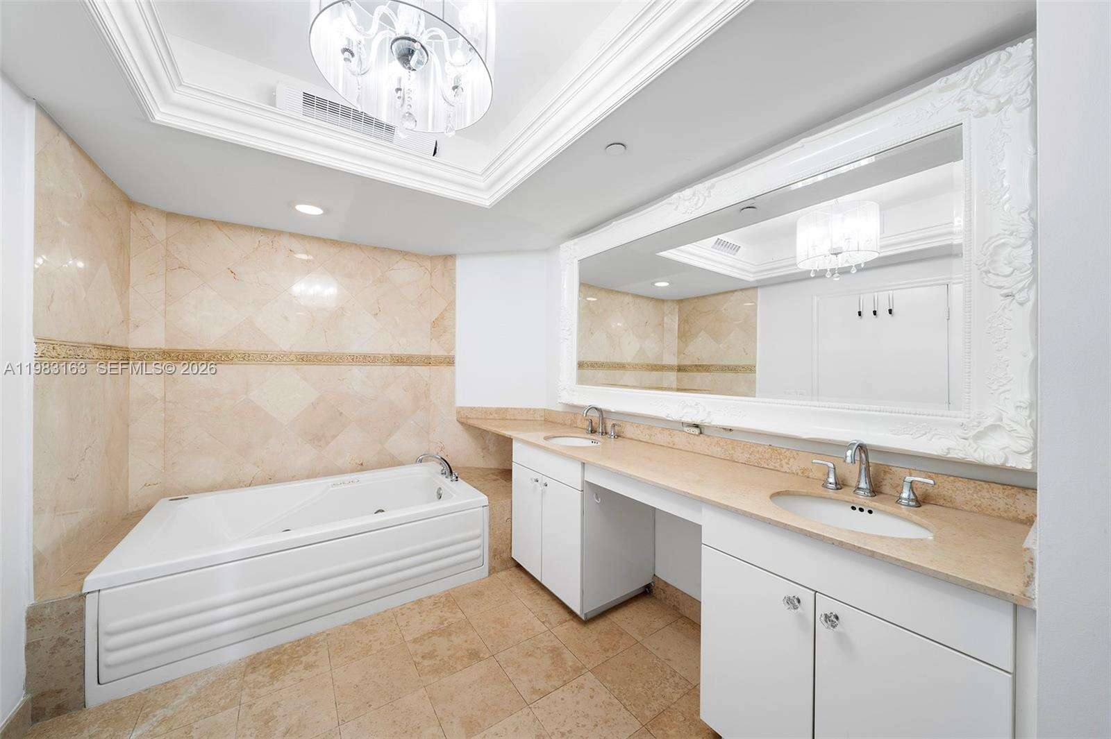 Green Diamond at 4775 Collins Ave, Miami Beach, FL 33140 - For Rent photo 18