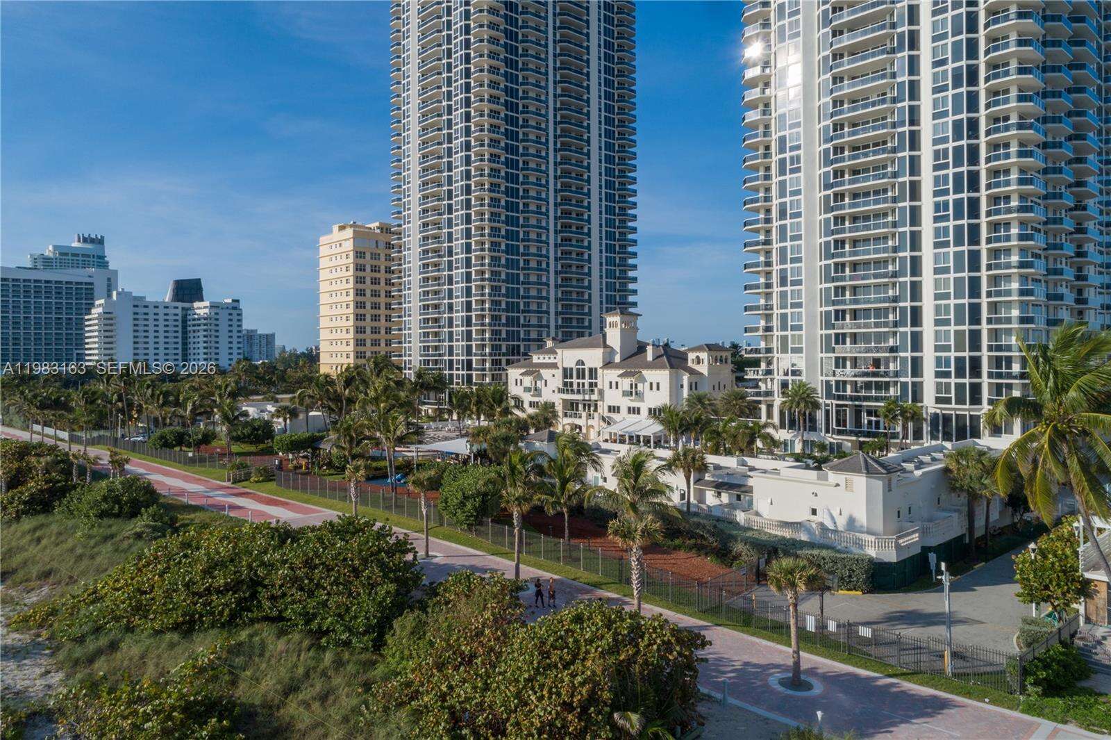Green Diamond at 4775 Collins Ave, Miami Beach, FL 33140 - For Rent photo 27
