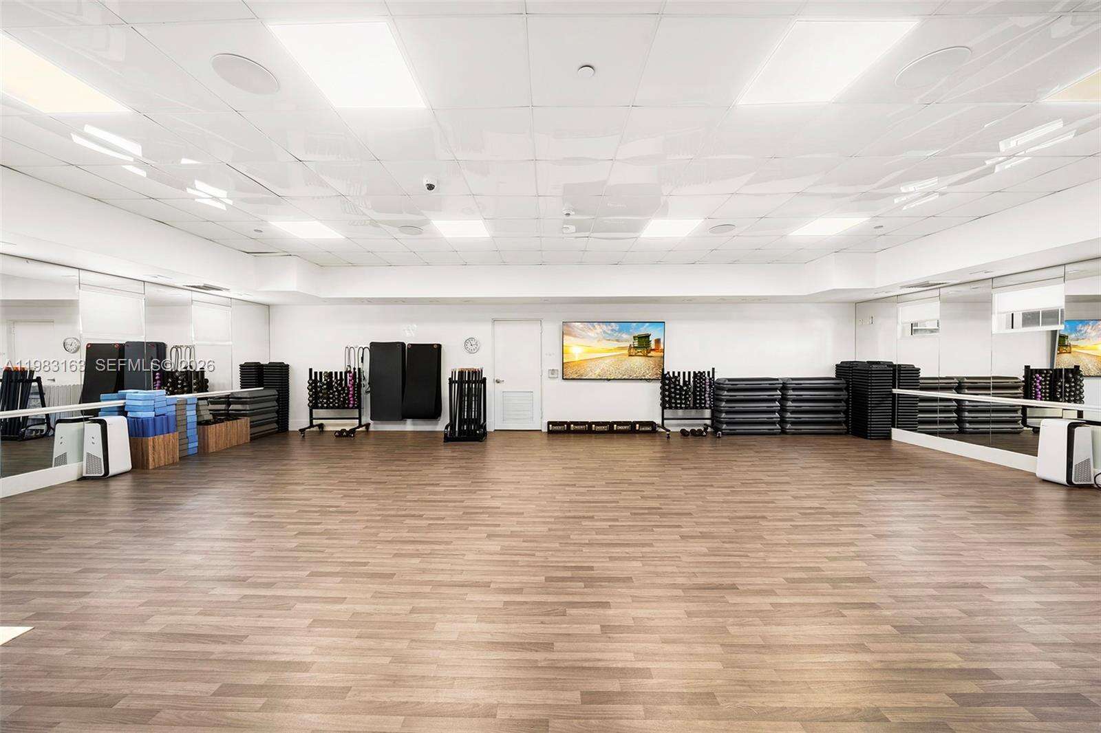 Green Diamond at 4775 Collins Ave, Miami Beach, FL 33140 - For Rent photo 38