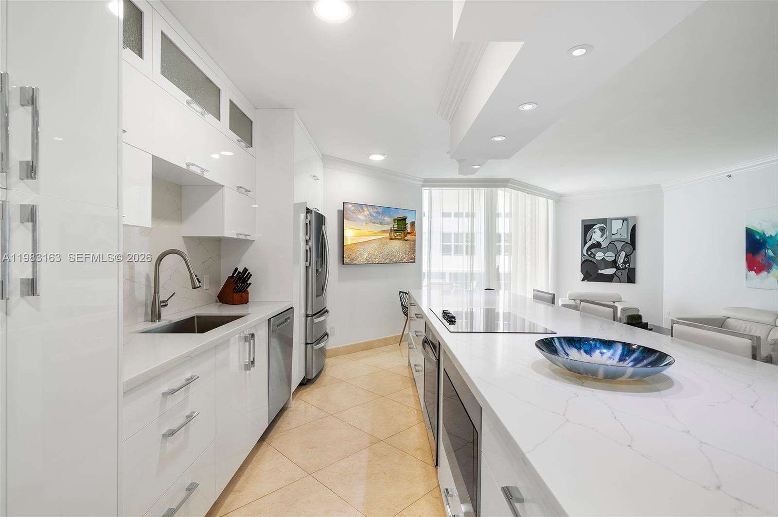 Green Diamond at 4775 Collins Ave, Miami Beach, FL 33140 - For Rent photo 6