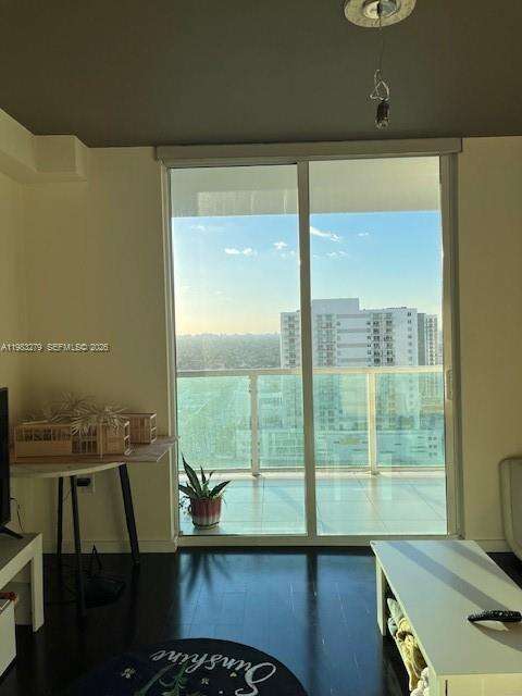 Vue At Brickell at 1250 Miami Ave, Miami, FL 33130 - For Rent photo 3