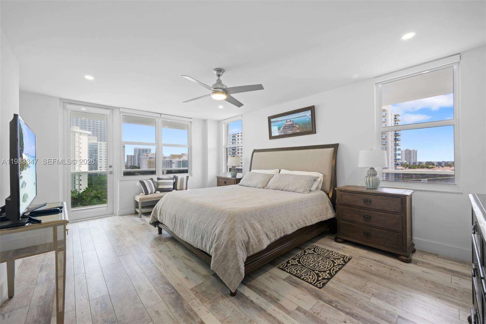 Sea Air Towers at 3725 Ocean Dr, Hollywood, FL 33019 - For Rent photo 14