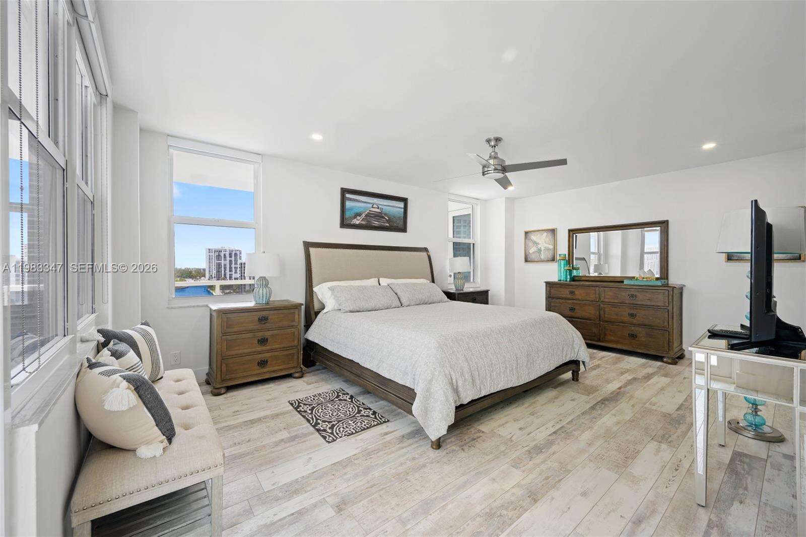 Sea Air Towers at 3725 Ocean Dr, Hollywood, FL 33019 - For Rent photo 15