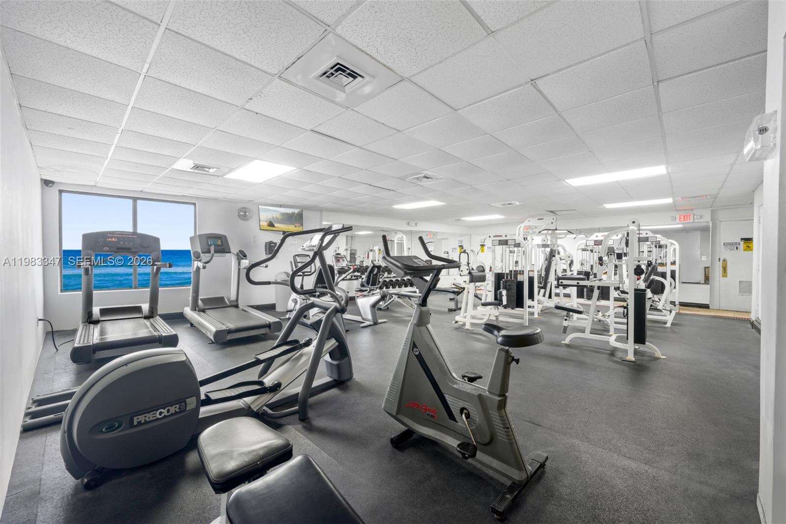 Sea Air Towers at 3725 Ocean Dr, Hollywood, FL 33019 - For Rent photo 21
