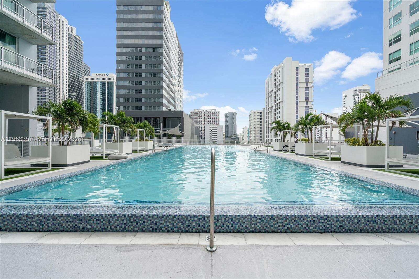 Neo Vertika at 690 1 Ct, Miami, FL 33130 - For Rent photo 16