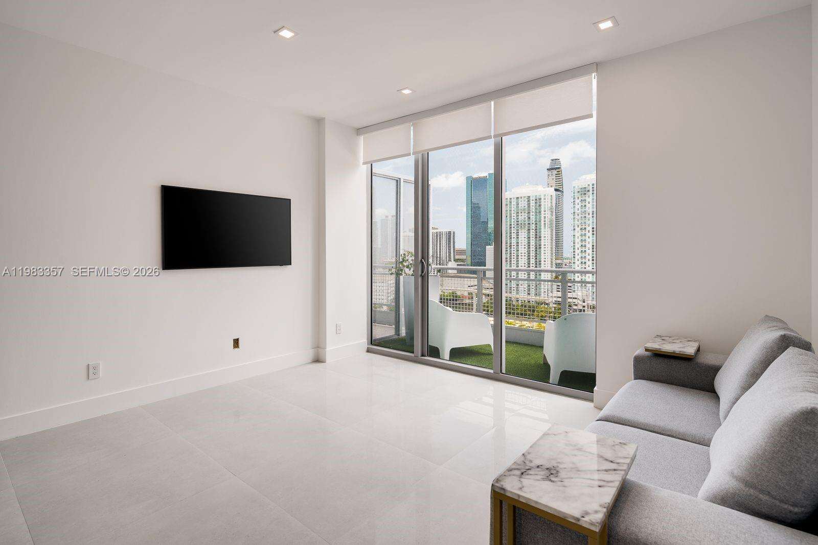 Neo Vertika at 690 1 Ct, Miami, FL 33130 - For Rent photo 5