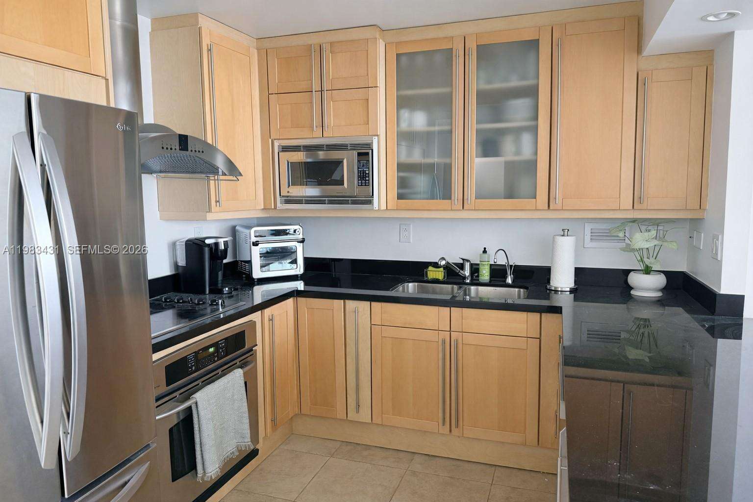 Roney Palace at 2301 Collins Ave, Miami Beach, FL 33139 - For Rent photo 19