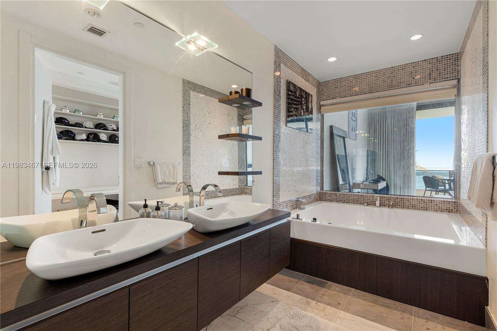 Epic Residences at 200 Biscayne Blvd Way, Miami, FL 33131 - For Rent photo 14