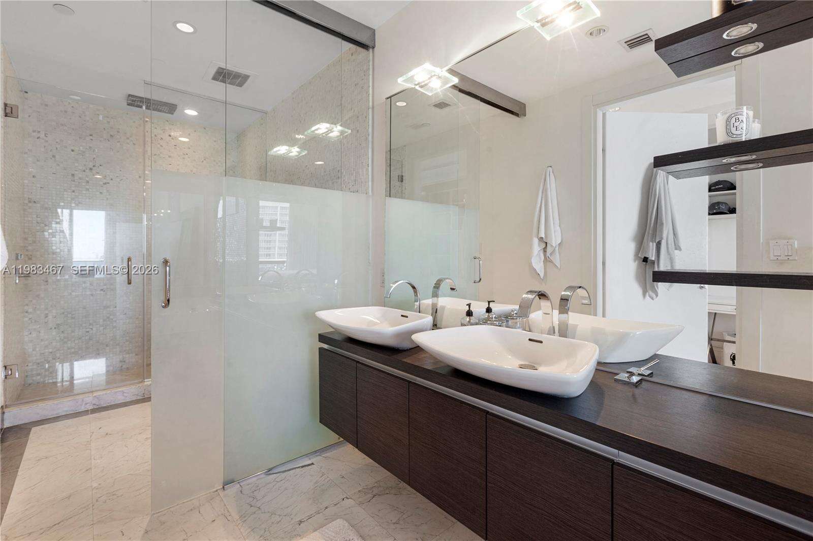 Epic Residences at 200 Biscayne Blvd Way, Miami, FL 33131 - For Rent photo 18