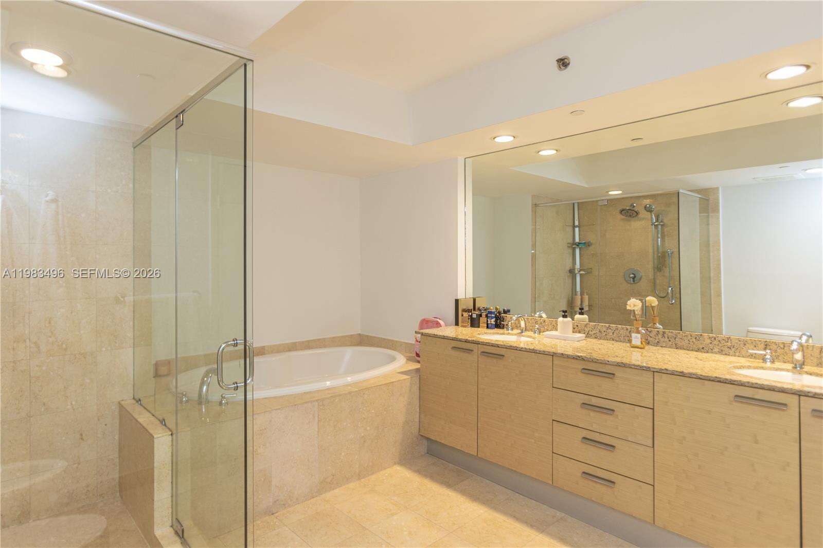 The Beach Club Two at 1830 Ocean Dr, Hallandale Beach, FL 33009 - For Rent photo 24