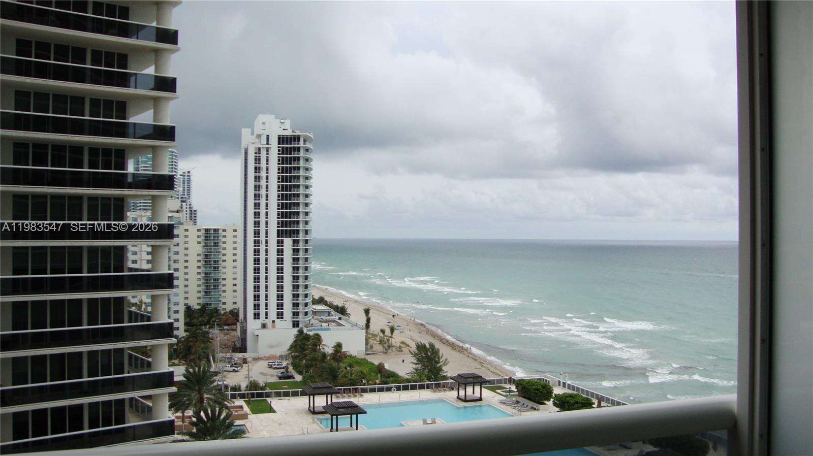 The Beach Club Two at 1830 Ocean Dr, Hallandale Beach, FL 33009 - For Rent photo 23