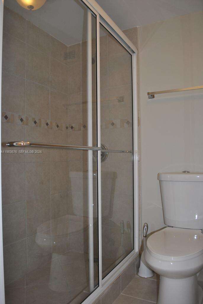 Maison Grande at 6039 Collins Ave, Miami Beach, FL 33140 - For Rent photo 16