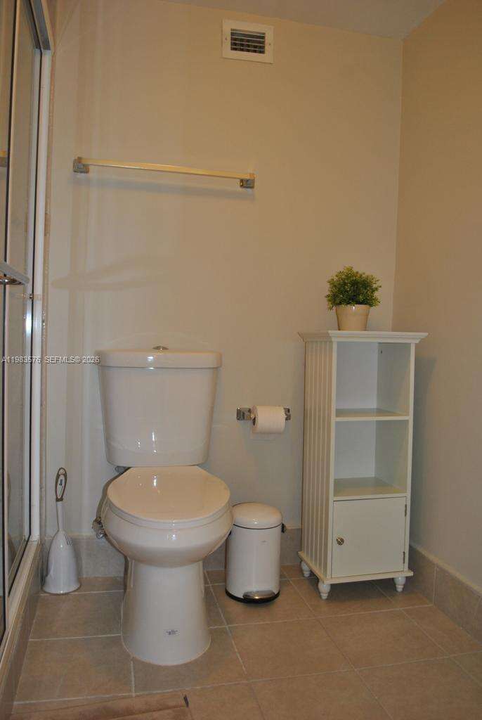 Maison Grande at 6039 Collins Ave, Miami Beach, FL 33140 - For Rent photo 17