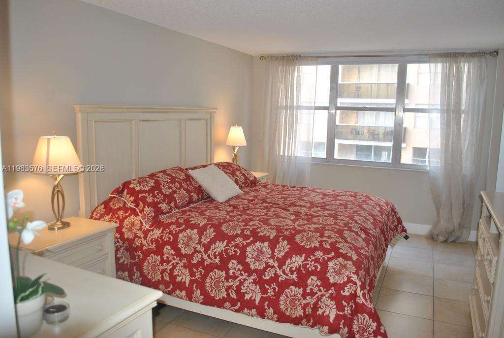 Maison Grande at 6039 Collins Ave, Miami Beach, FL 33140 - For Rent photo 9