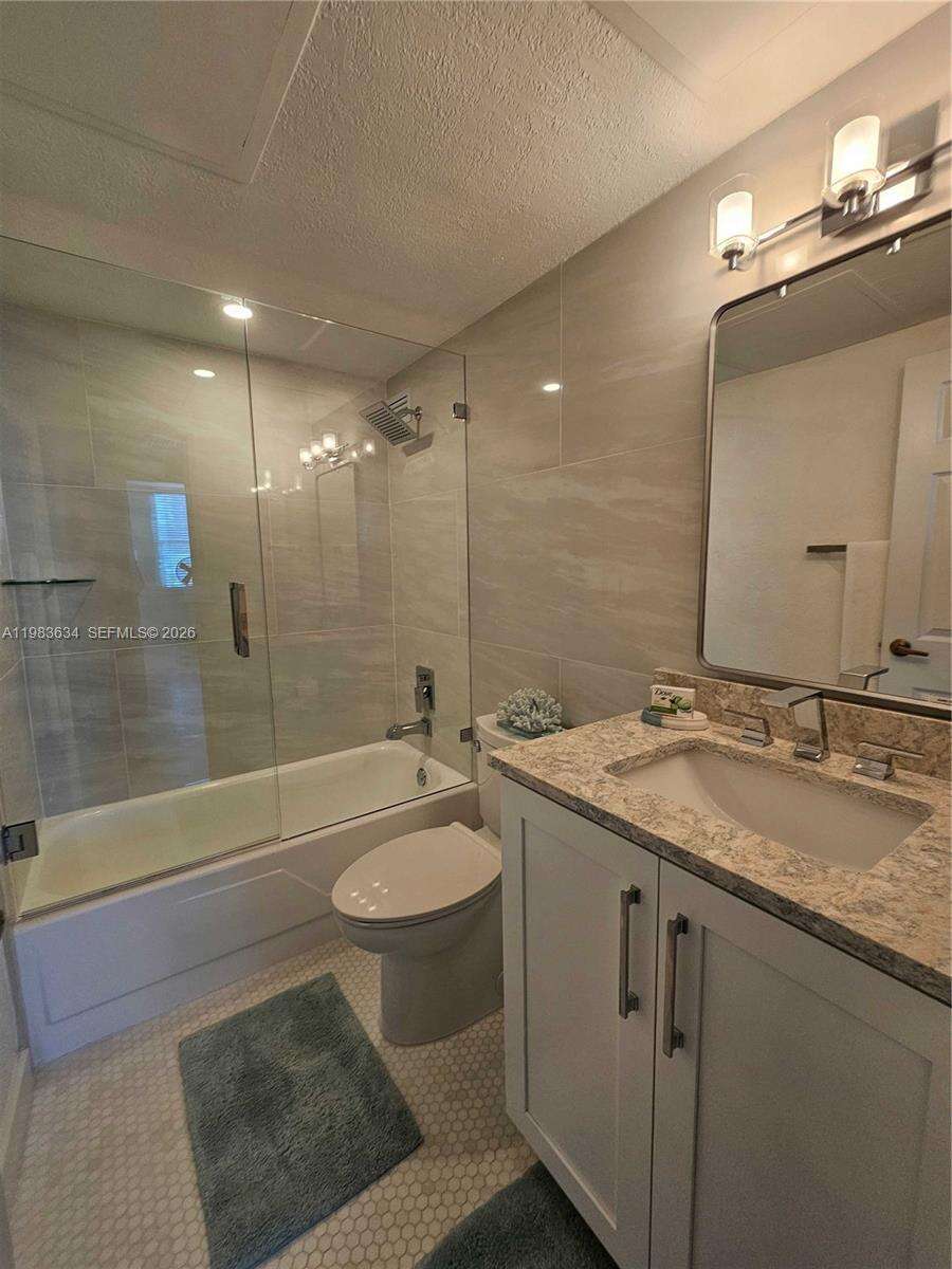 The Wave at 2501 Ocean Dr, Hollywood, FL 33019 - For Rent photo 14