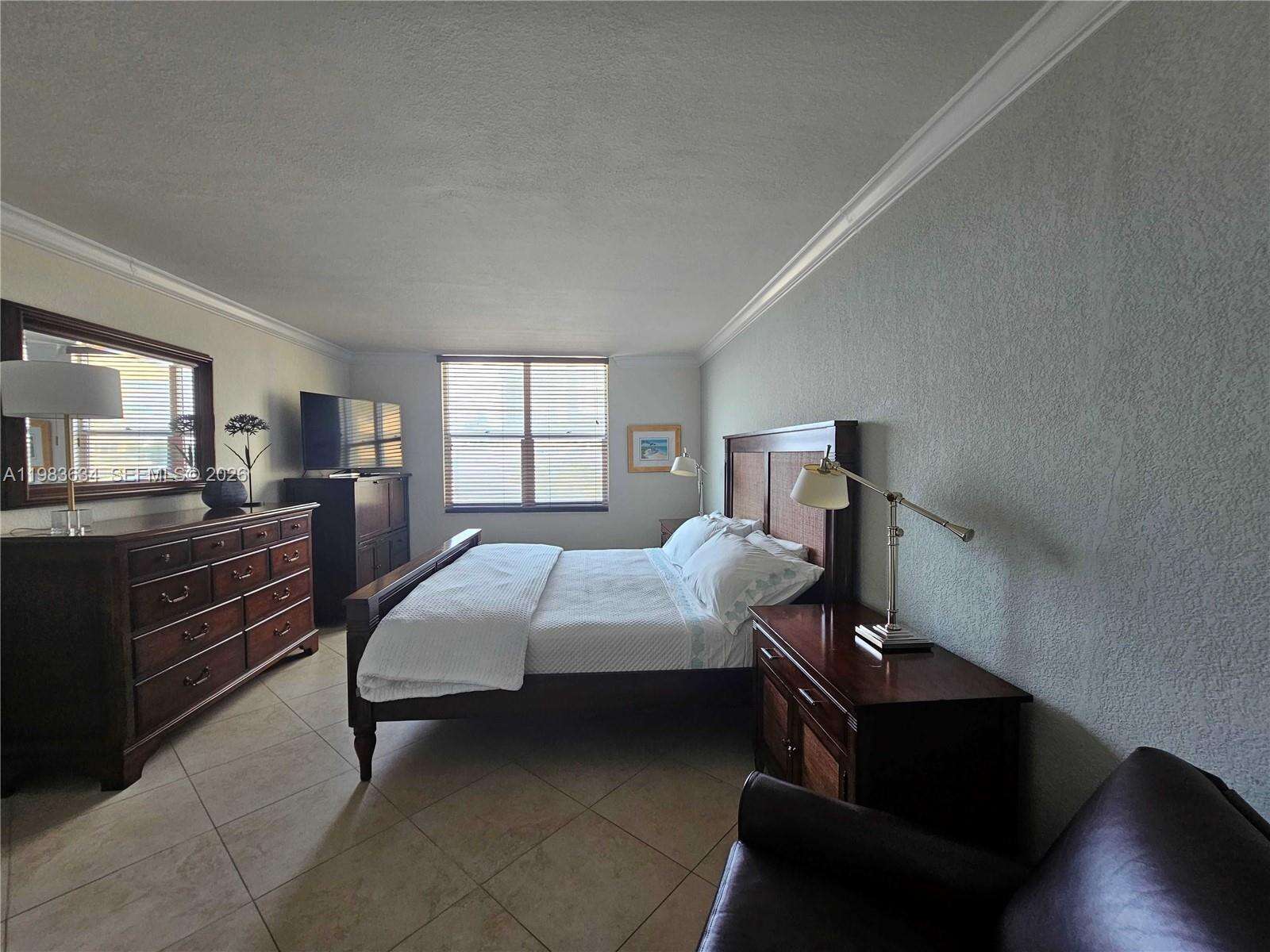 The Wave at 2501 Ocean Dr, Hollywood, FL 33019 - For Rent photo 9