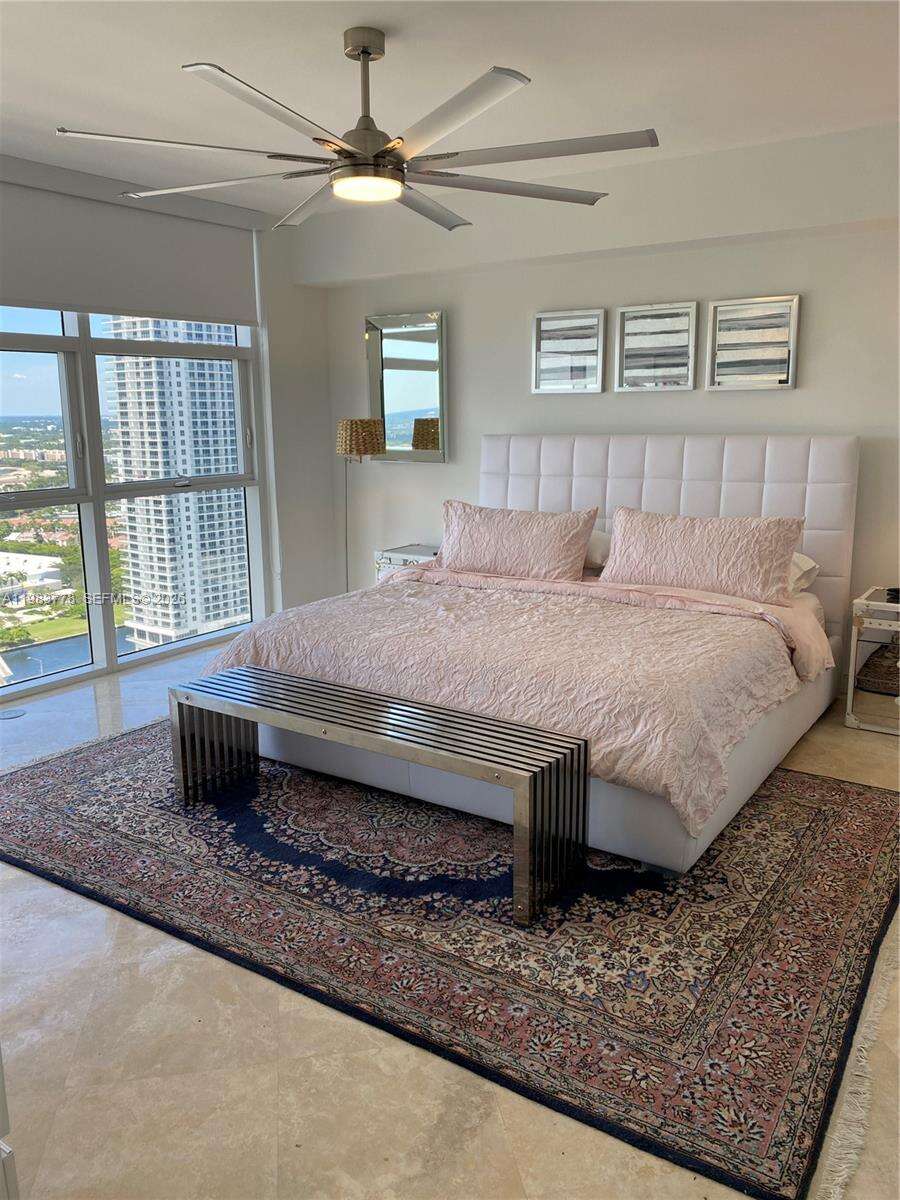 The Beach Club Two at 1830 Ocean Dr, Hallandale Beach, FL 33009 - For Rent photo 2