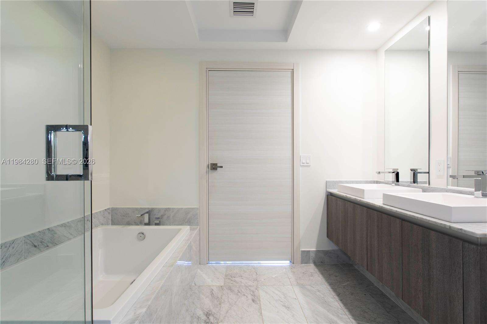 Sls Lux at Miami, FL 33130 - For Rent photo 7