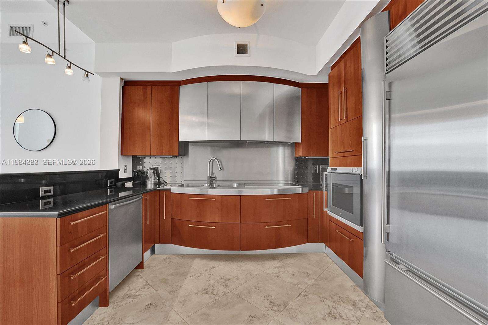 Trump Palace at 18101 Collins Ave, Sunny Isles Beach, FL 33160 - For Rent photo 5