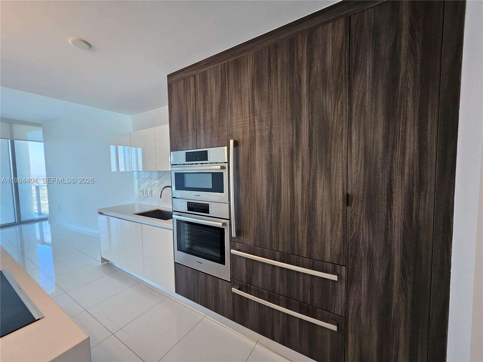 Paramount Miami Worldcenter at 851 1 Ave, Miami, FL 33132 - For Rent photo 13