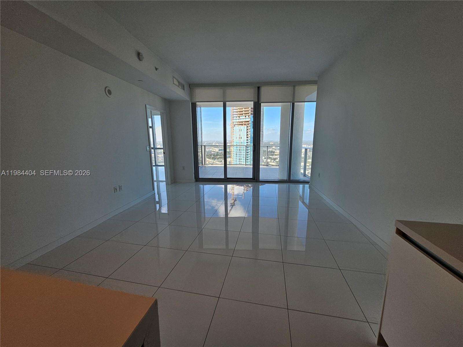 Paramount Miami Worldcenter at 851 1 Ave, Miami, FL 33132 - For Rent photo 15