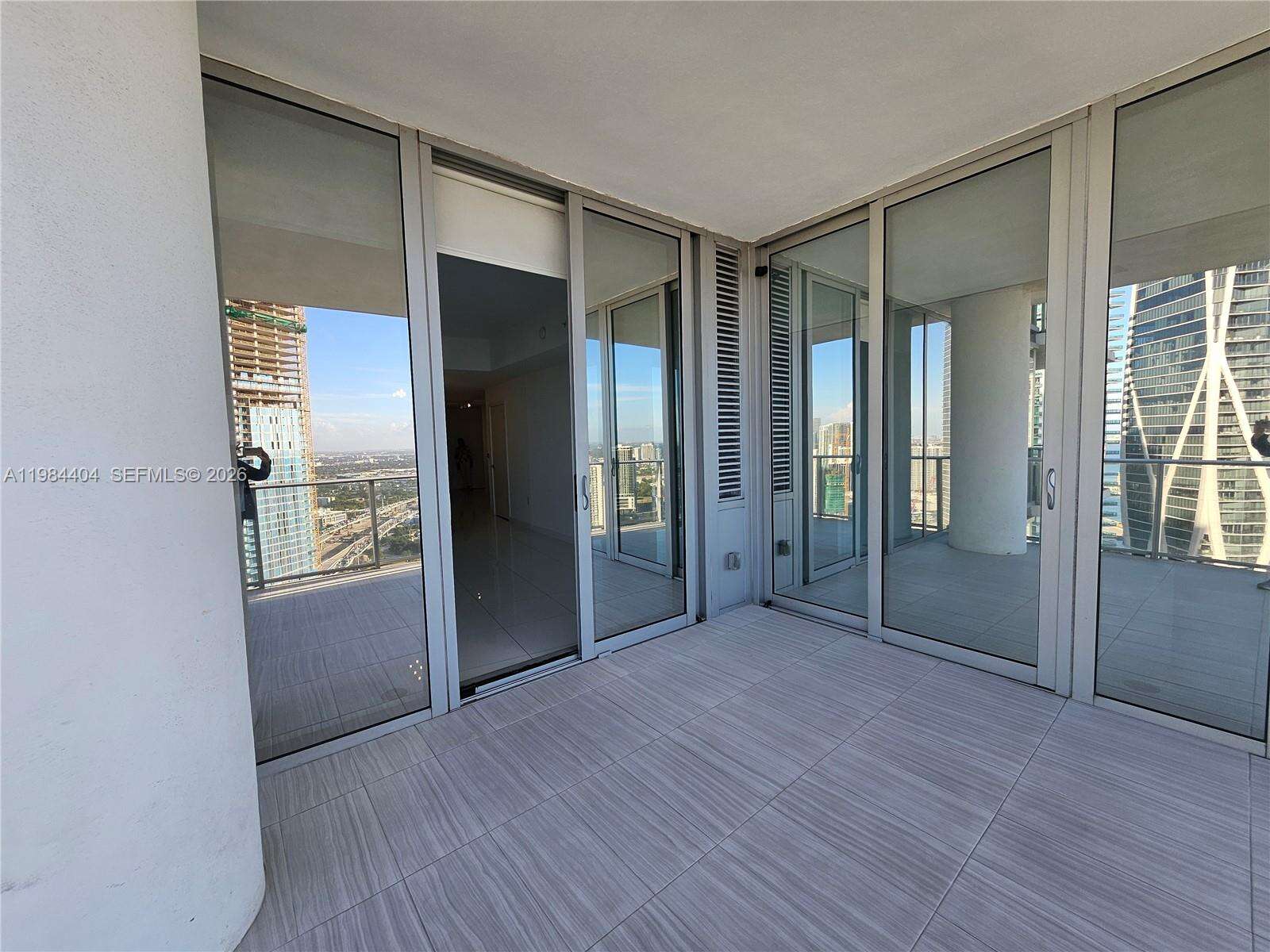 Paramount Miami Worldcenter at 851 1 Ave, Miami, FL 33132 - For Rent photo 22